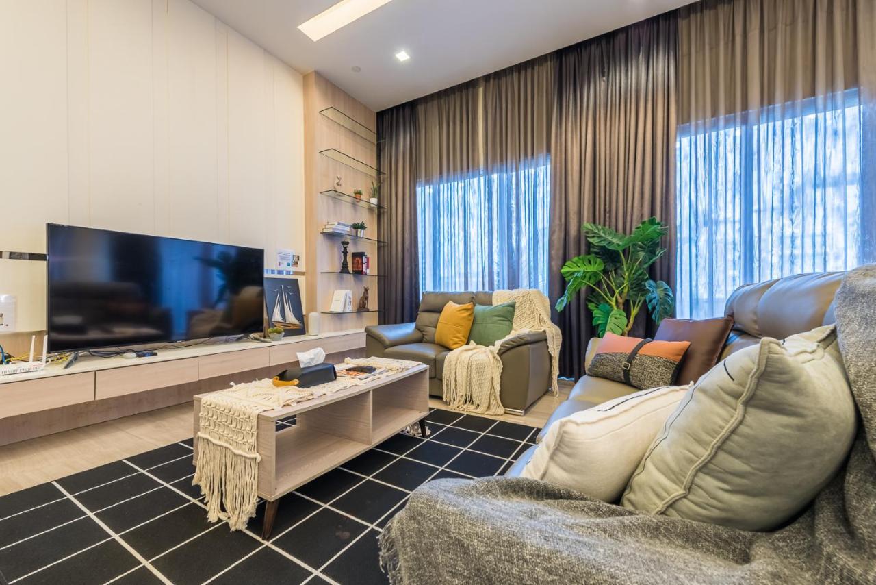 10Pax Penthouse - Ultimate Urban Experience At Changkat By Verano Kuala Lumpur Luaran gambar